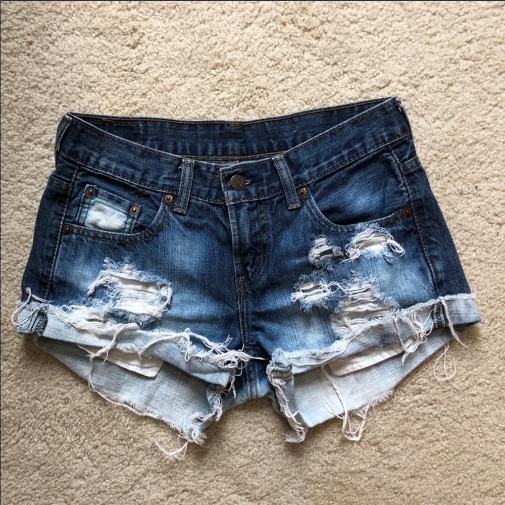 Levi shorts!